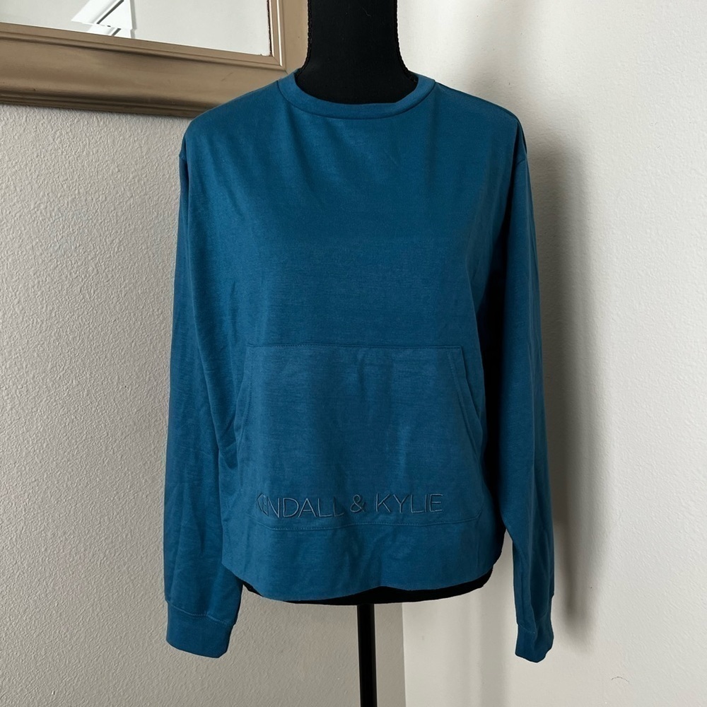 Kendall & Kylie Cropped Long Sleeve Tee